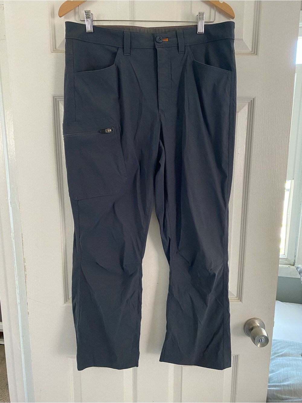 Eddie Bauer Men's Cargo Pants Size 33 X 30 Color Dark Gray
